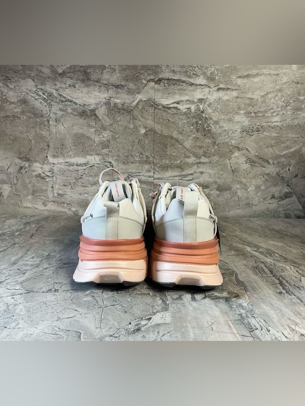 Nike  Sneaker - Picture 5 of 6